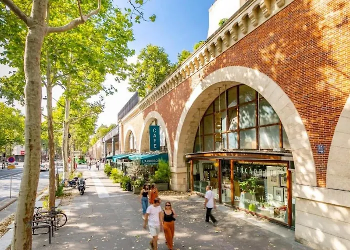 3-bedroom T3 With Balcony Lively Area & Restaurants Lejlighed *